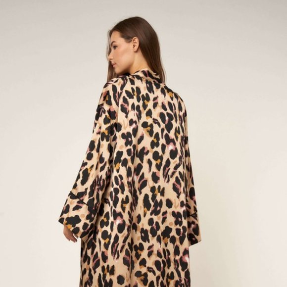 Maxi Leopard Kimono - Picture 8 of 10